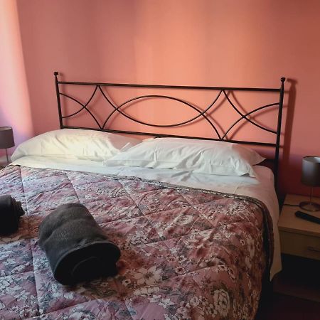 P In Centro Apartment Sestri Levante Bagian luar foto